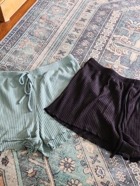 Ribbed Lounge Shorts Set - Sage Green & Black